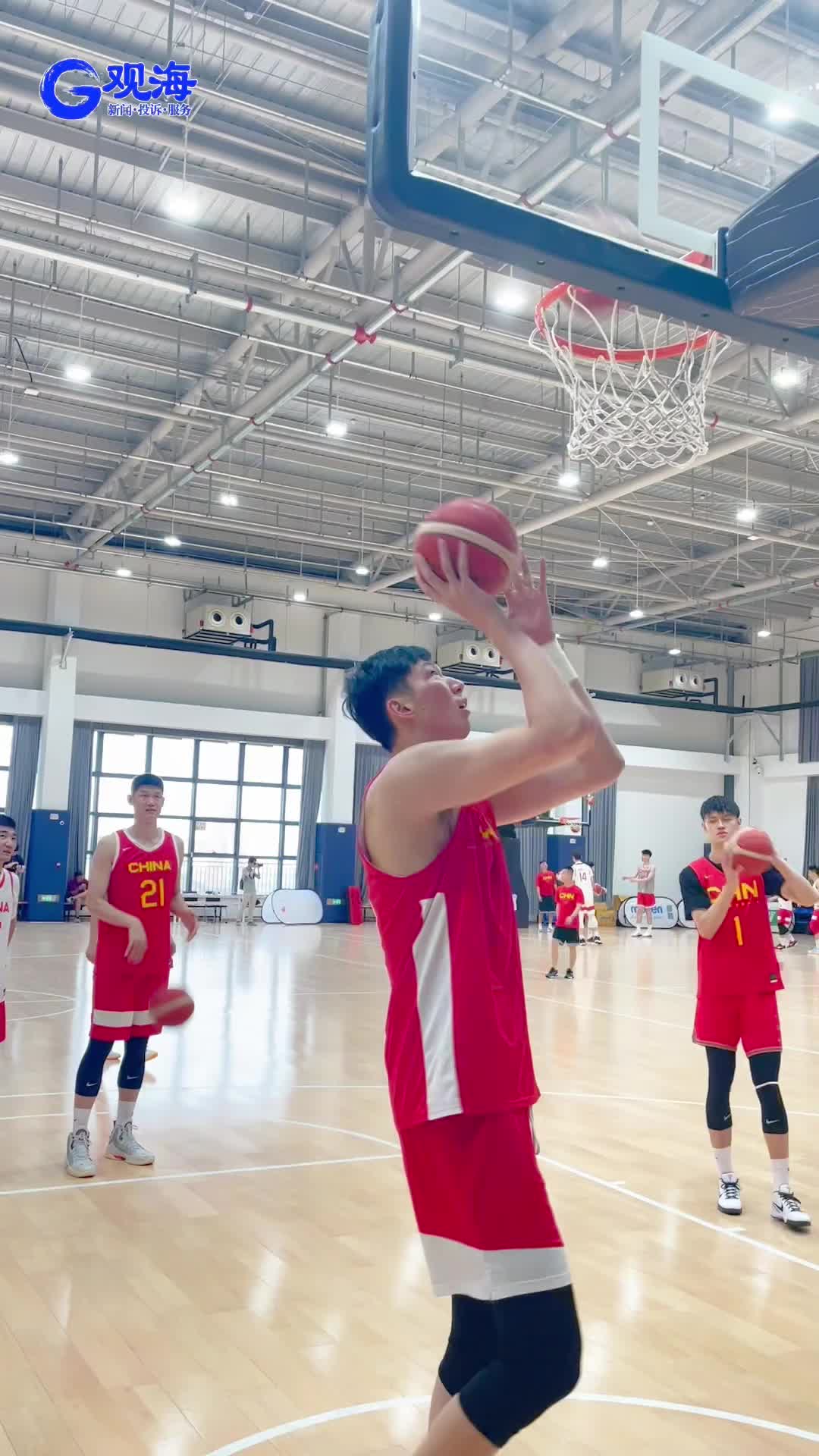 备战世界杯！周琦、王哲林……男篮球星在青岛集训